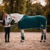 Abschwitzdecke Pferd Smaragd Silber und individueller Bestickung auf Abschwitzdecke mit eigenem Name made in Germany