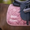 Schabracke Chevalior Made in Germany in Rosa mit Namen Bestickung